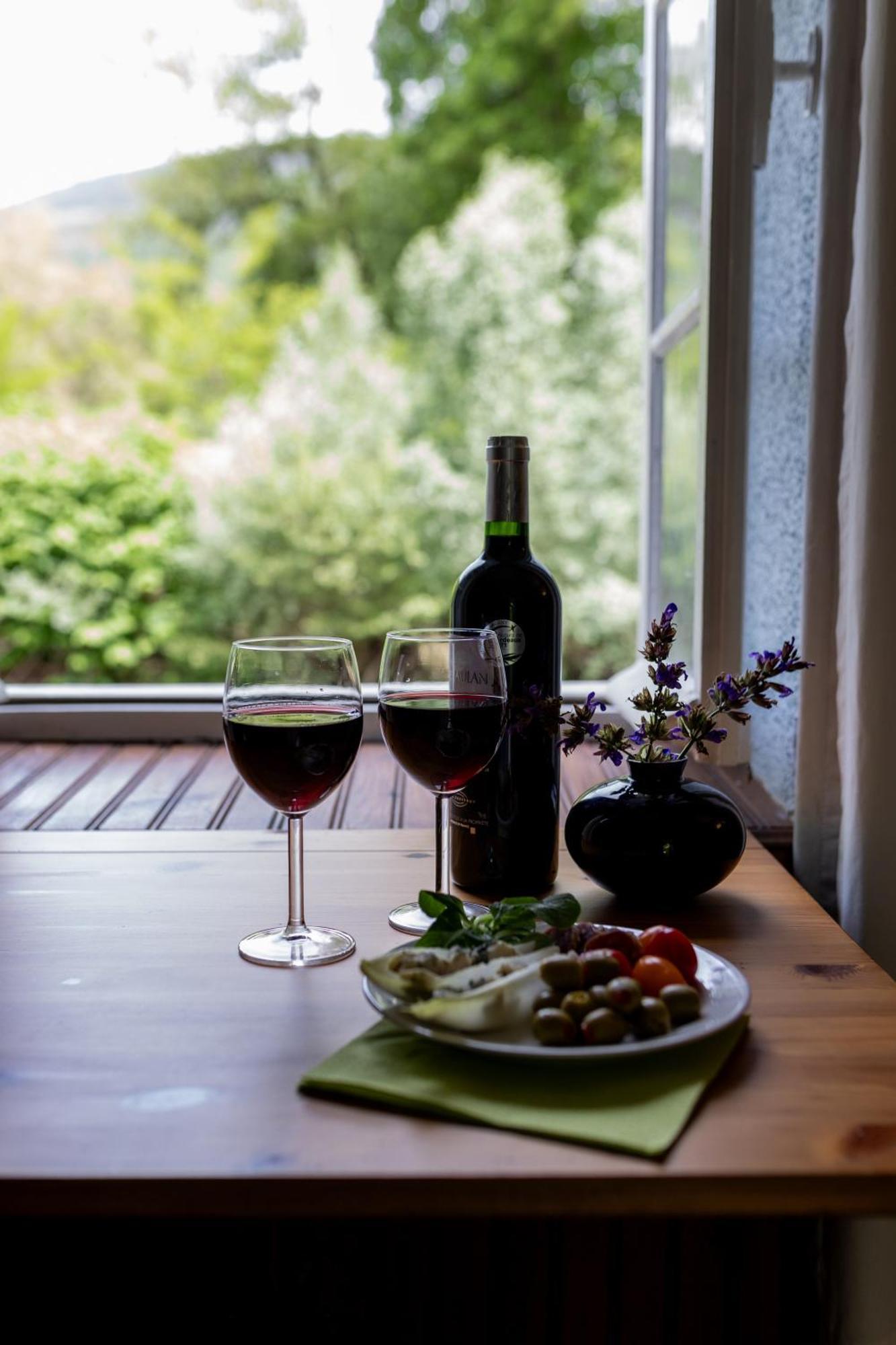 Gites Libellule At Auberge De L'Arac, Bar, Restaurant Aleu 외부 사진